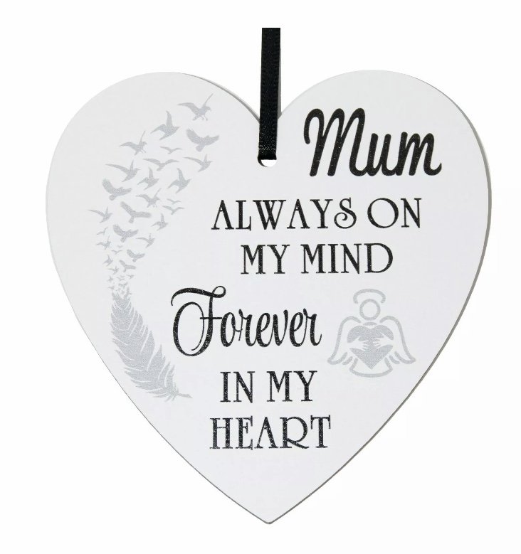 Mum always on my mind forever in my heart - 9cm wooden heart - Click Image to Close