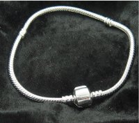 Bracelet 18 cms fits European beads with plain magnetic clasp