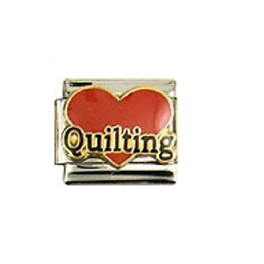 Quilting in red heart enamel 9mm Italian charm - Click Image to Close