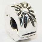 Bead with flower clip/stopper