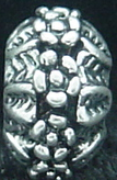 EB165 - Bead with small flowers