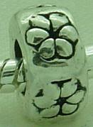 EB189 - Flower bead